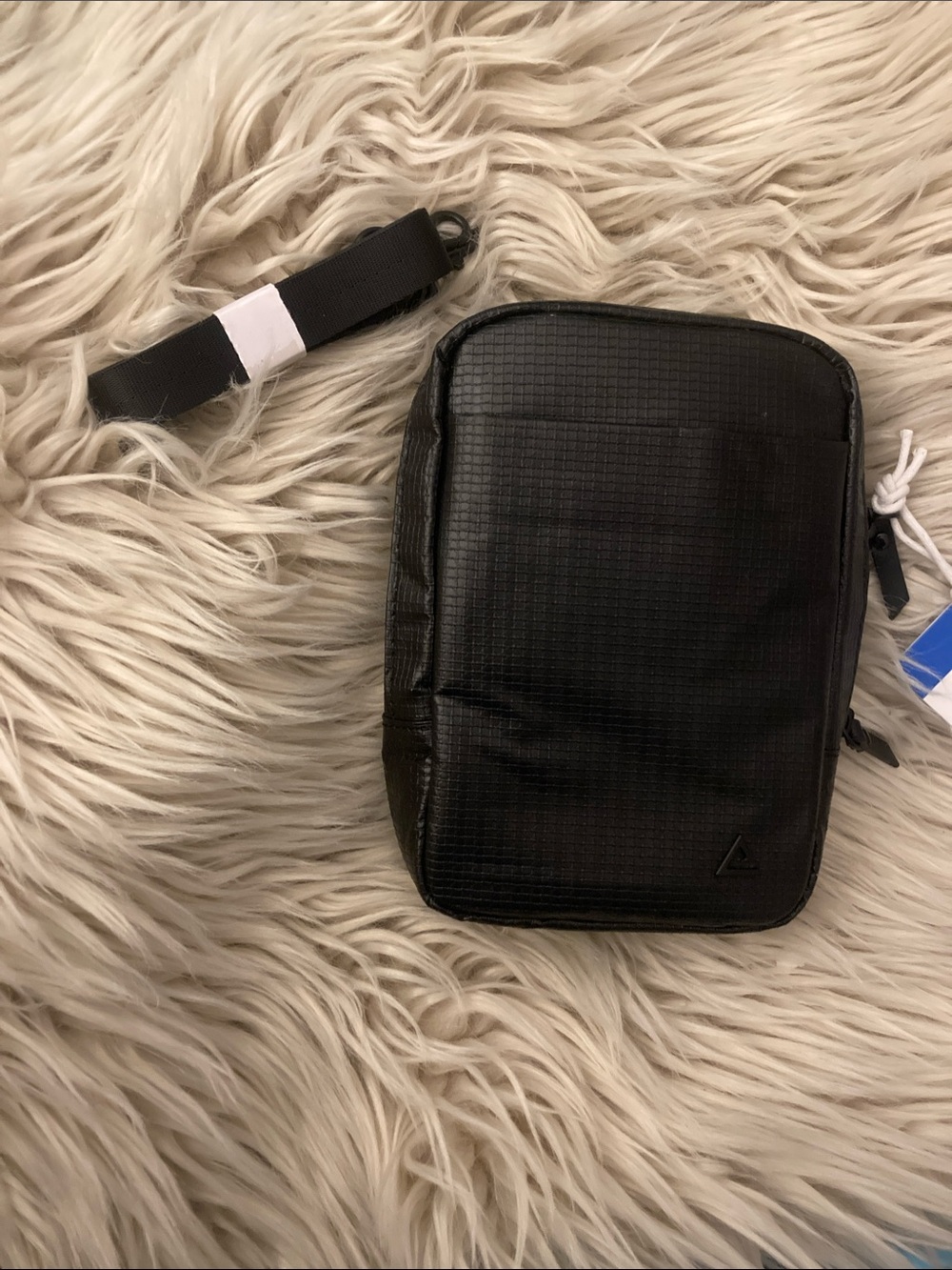 Rare form Sydney sling